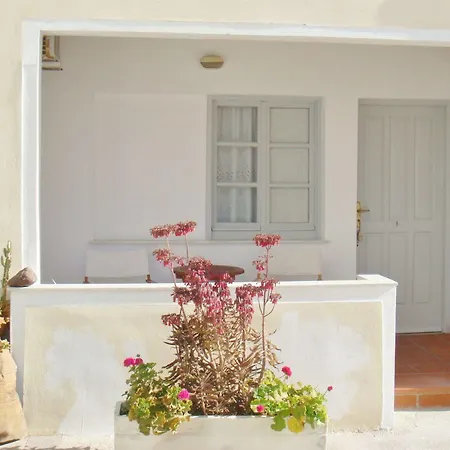 Elmarel Kamari (Santorini)